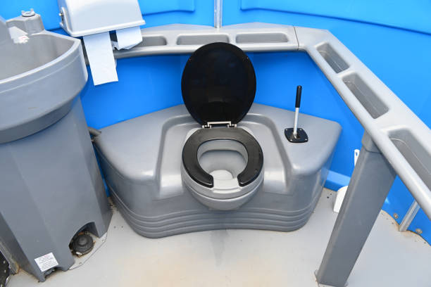 Best Luxury portable toilet rental  in Mayville, ND